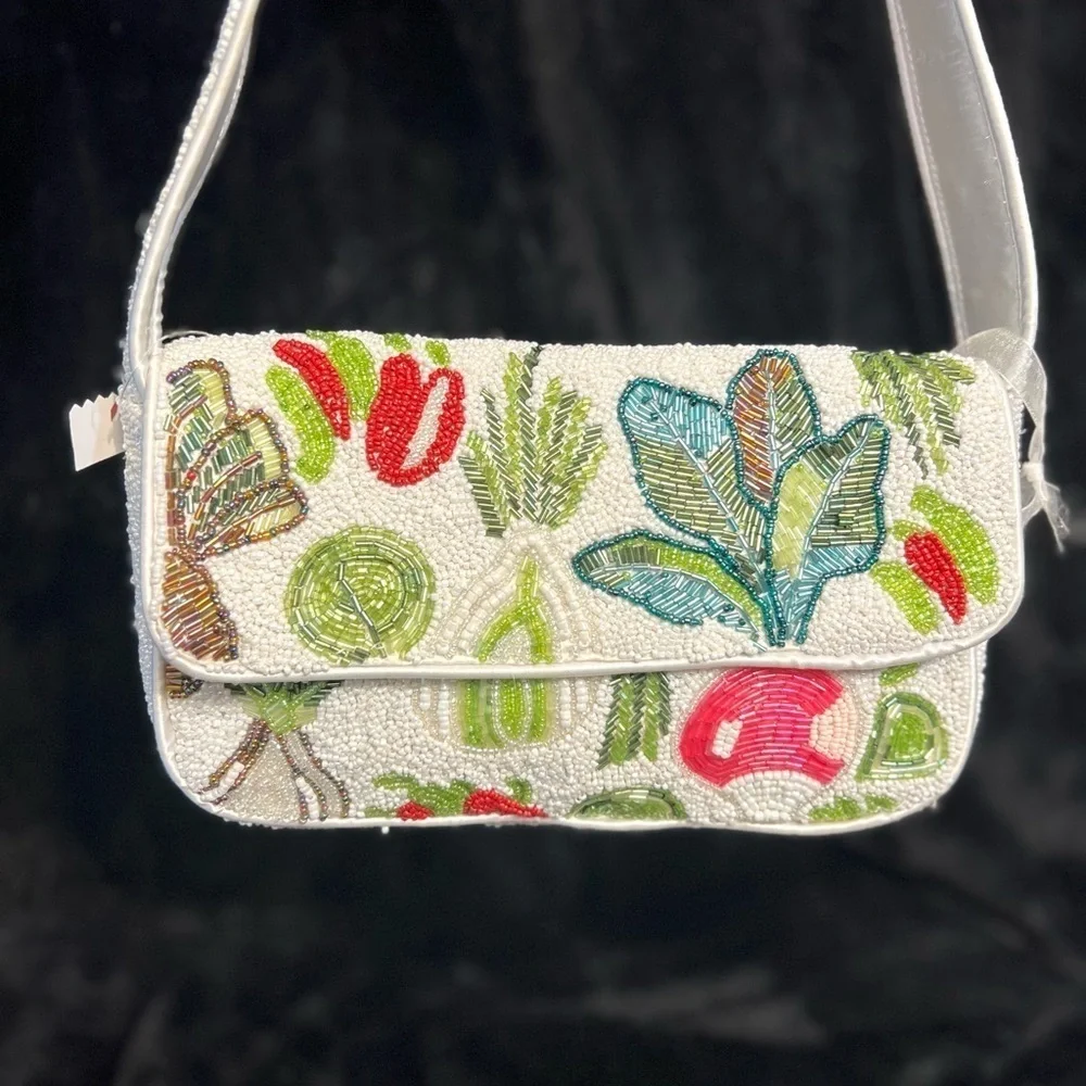 💚❤️Viral tik tok Made in India Tropical beaded shoulder bag-NWT❤️💚